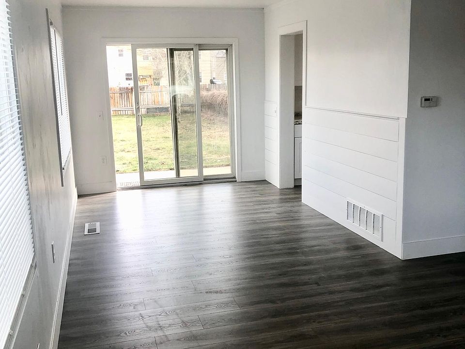1st image of 1405 Perry Ct