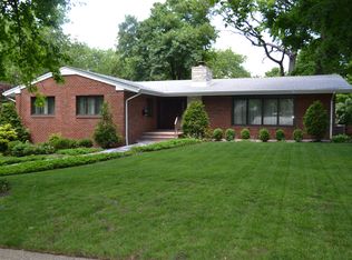 55 Grymes Hill Rd, Staten Island, NY 10301