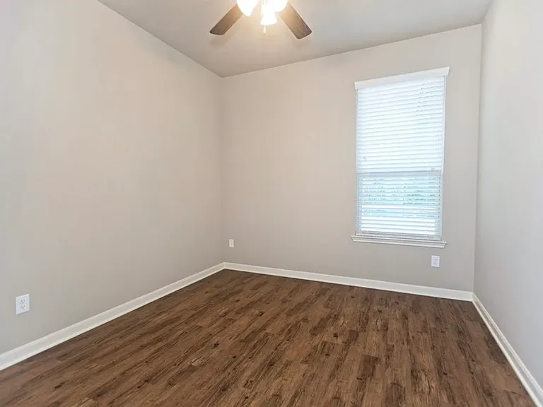 17349 Cedar Rock Ct #B — Photo 8