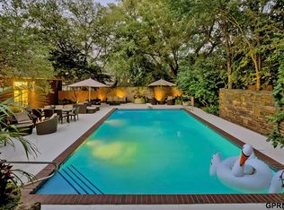 3105 Armbrust Dr, Omaha, NE 68124