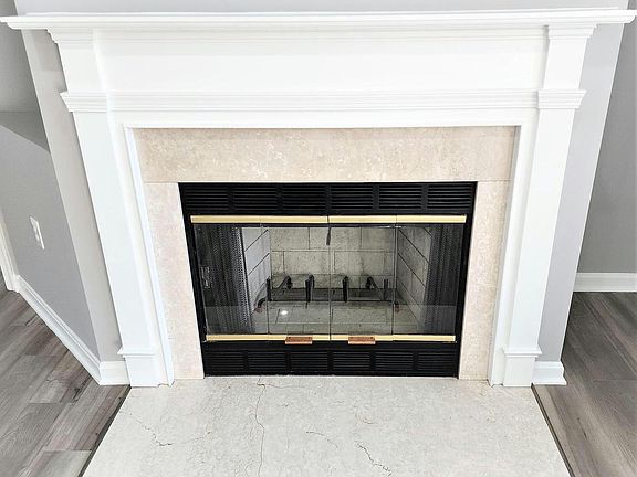 5th image of 9805 Lake Pointe Ct APT 302