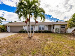 208 SE 43rd Ter, Cape Coral, FL 33904