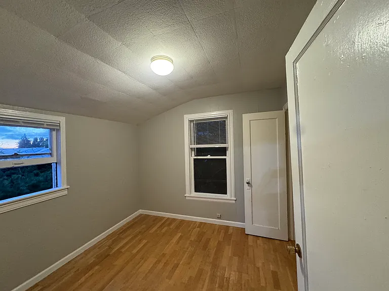 2118 California St #B — Photo 7