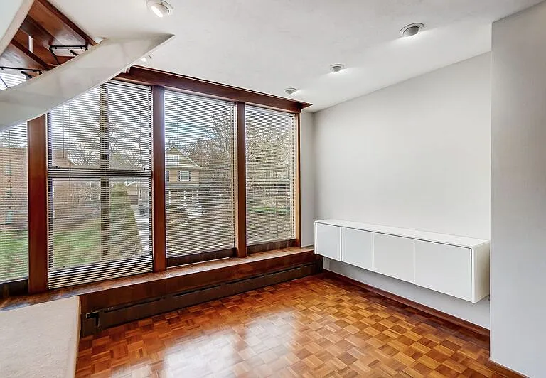2881 Observatory Ave #2 — Photo 22