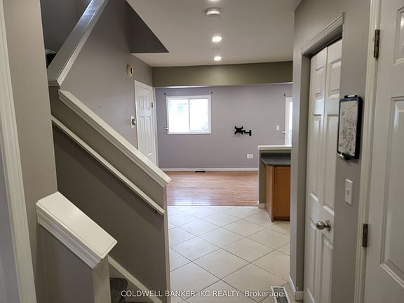 3rd image of 152 Prosperity Dr
