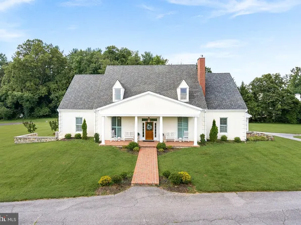 1301 Hennessy Ter, Sandy Spring, MD 20860