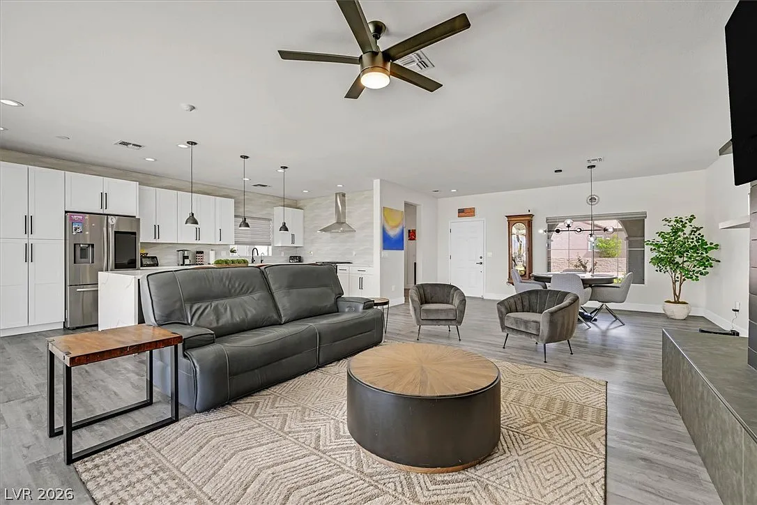 2 bed, 2.0 bath, 1508 sqft, $2,795 — Photo 3