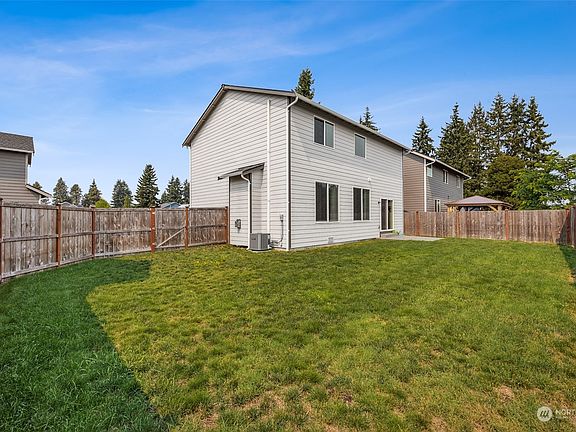 3rd image of 15437 Coles Ct SE