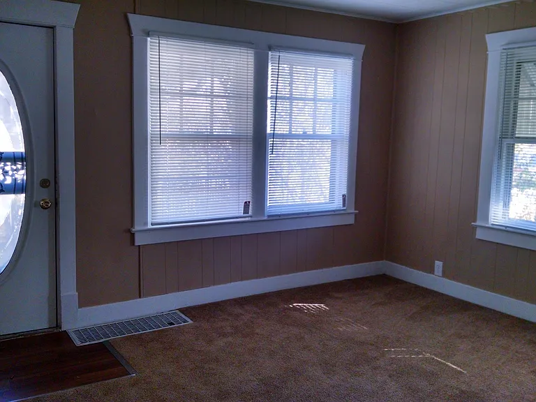 1118 S Pope Ave — Photo 4