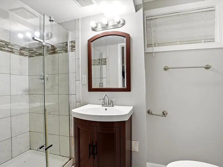 8306 Quentin St — Photo 10