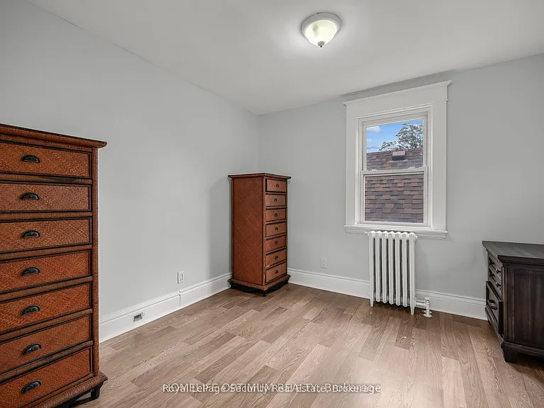 35 Bayfield Ave — Photo 14