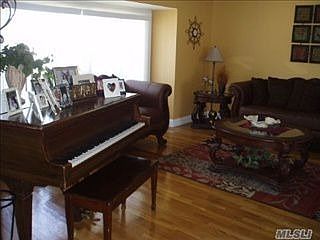 1st image of 745 Regent Dr