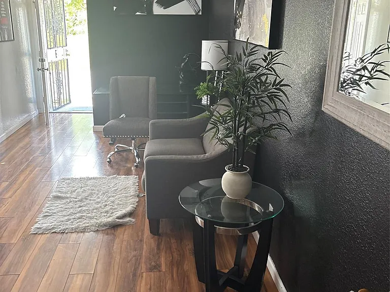 2201 Nettleton St — Photo 6