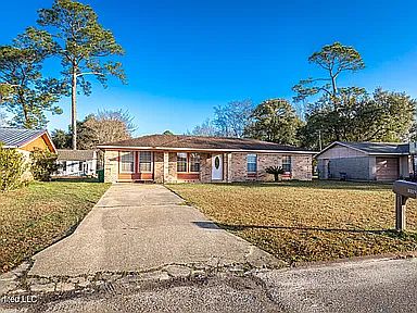 3rd image of 5117 Potomac Dr