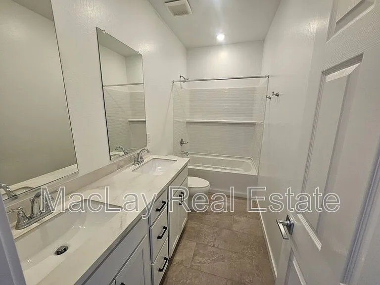 548 W Fremont Pass — Photo 17