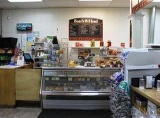 3083 Middletown Rd, Bronx, NY 10461