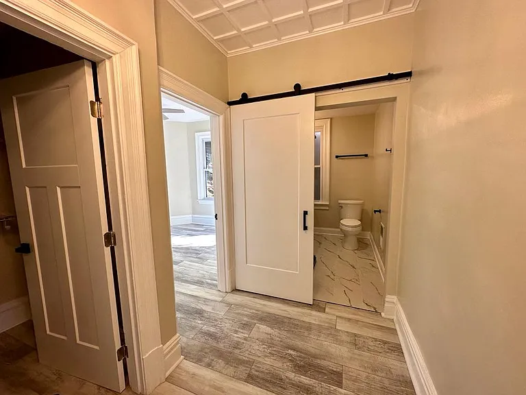 716 Southern Ave — Photo 16