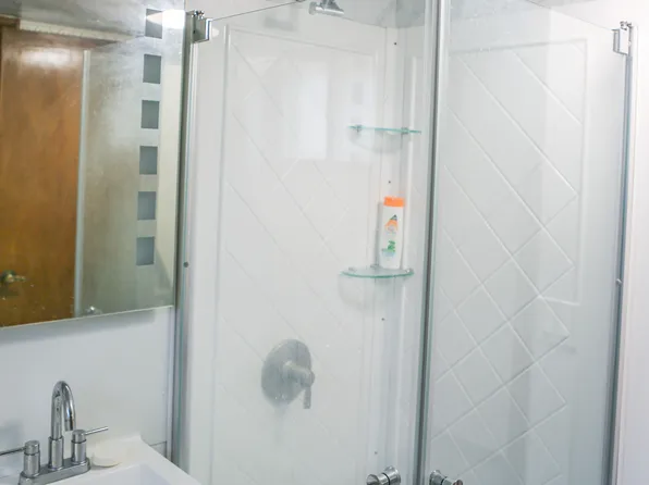 246 N Greenwood Ave #1B, Park Ridge, IL 60068