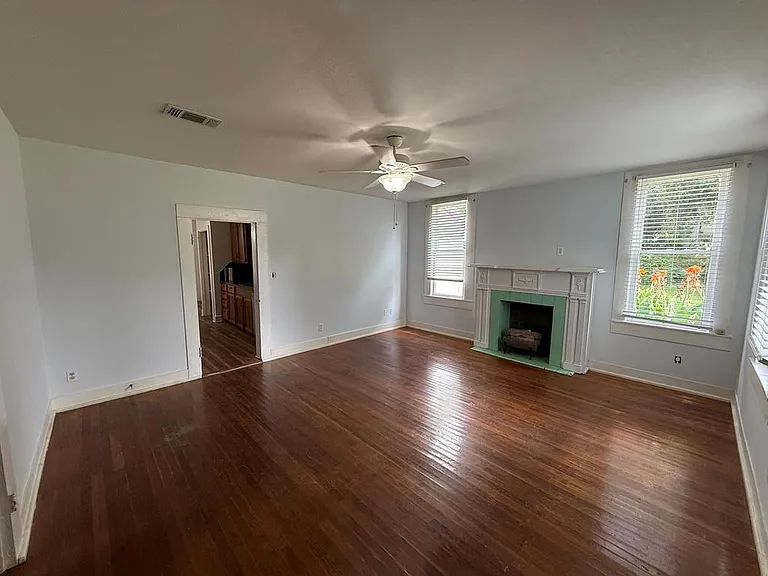 509 N Peachtree St — Photo 12