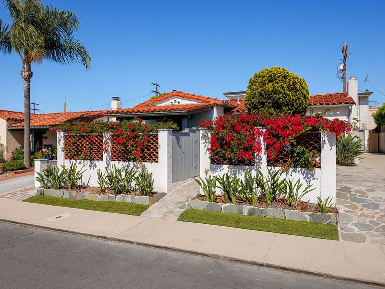 4715 Soria Dr — Photo 19