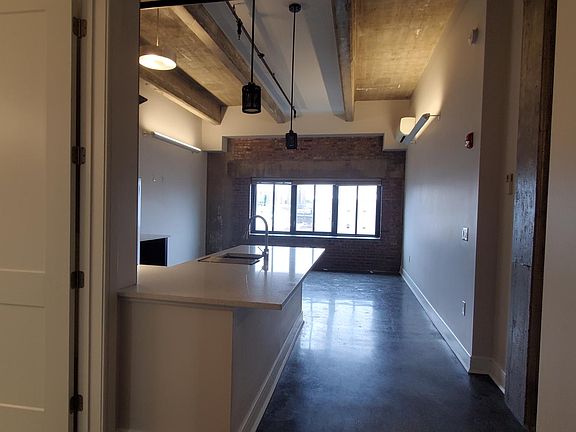3rd image of 225-239 McWhorter St #302