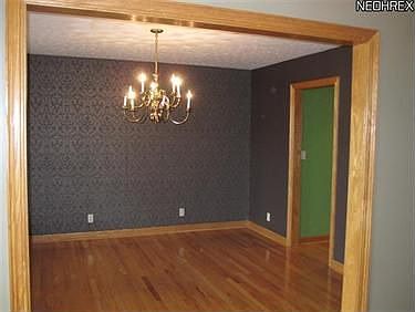 4th image of 3575 Kensington Dr