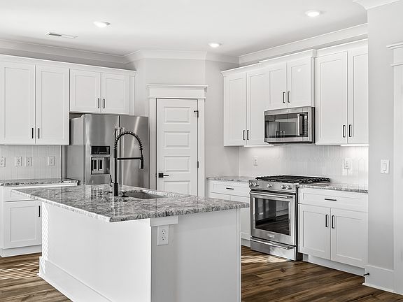 Fully loaded kitchen