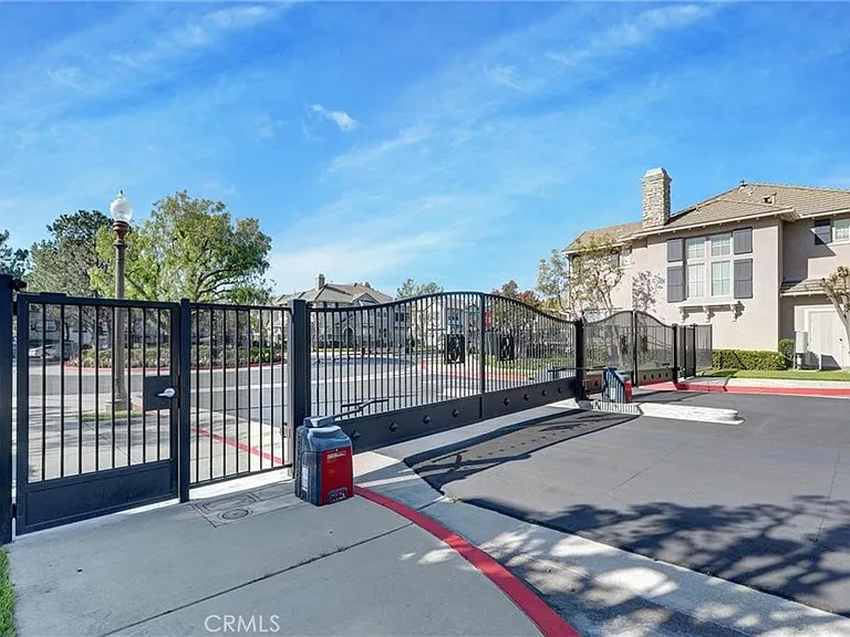 12240 Chantrelle Dr — Photo 45