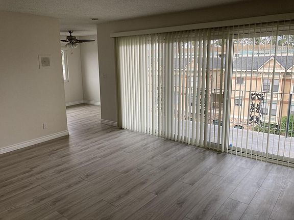 4th image of 226 Grand Ave Unit 306