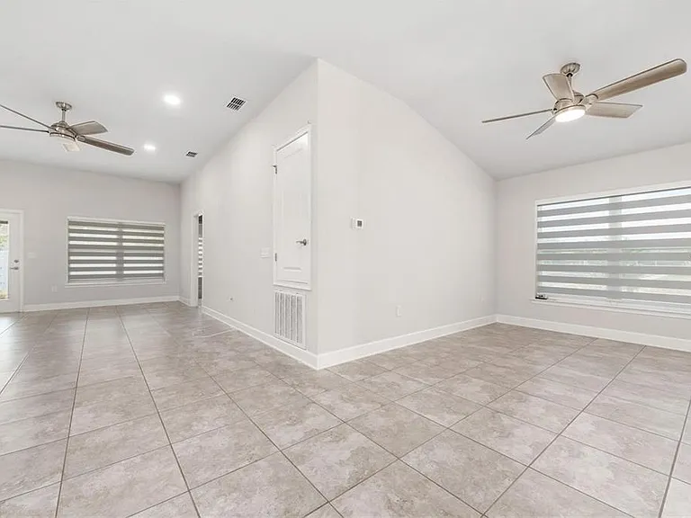 260 Citrus Pointe Dr — Photo 12