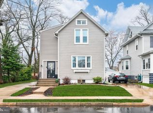 215 W Pine St, Audubon, NJ 08106