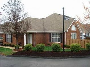 8705 Broadwood Ct, Louisville, KY