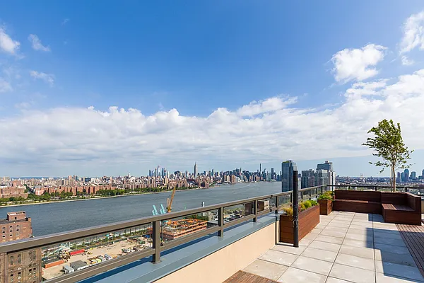 Rented by Nooklyn NYC LLC | media 45