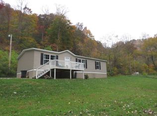 11647 Cutshin Rd, Yeaddiss, KY 41777