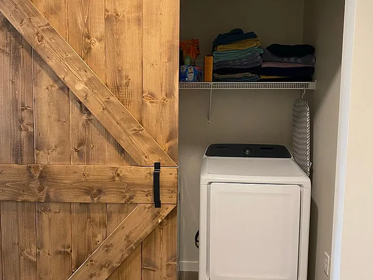 839 Thames Ct — Photo 12