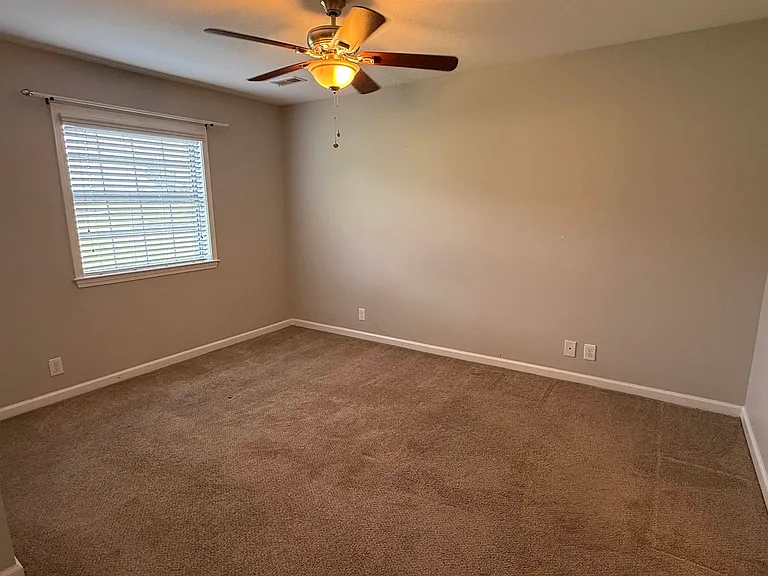 653 Tupelo Ln #14-A — Photo 11