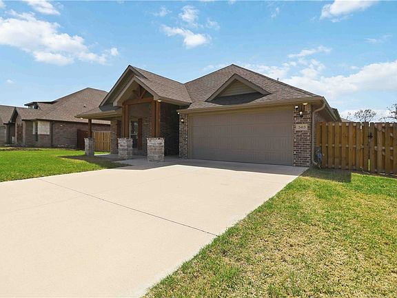 3rd image of 2413 England Ln