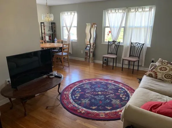 820 N Cleveland St #2, Arlington, VA 22201