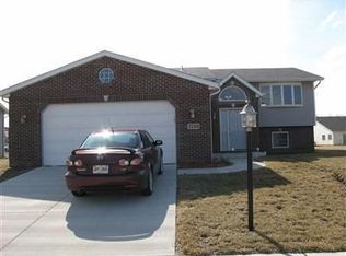 7743 Eider Ave, Hobart, IN 46342