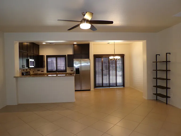 844 Tiablanca Rd — Photo 2