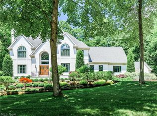 3773 Mapleleaf Hill Dr, Akron, OH 44333