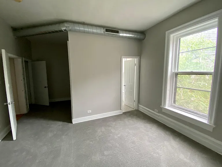 2719 N Pine Grove Ave #301 — Photo 13