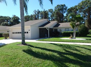 402 Cypress Forest Dr, Englewood, FL 34223