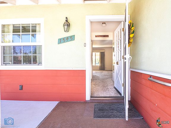 3rd image of 1545 W Elm Ave