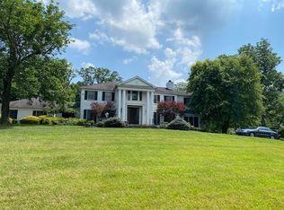 9700 Fox Hollow Ln, Cincinnati, OH 45243