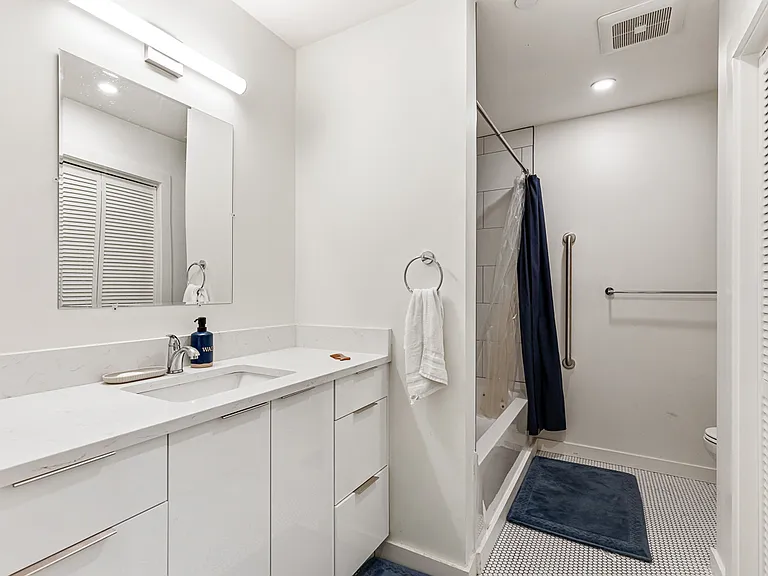 71 Richmond St #4B — Photo 19