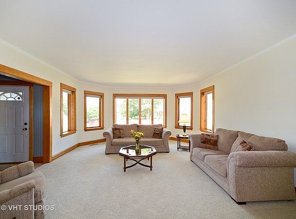 3rd image of 2829 N 77th Ct