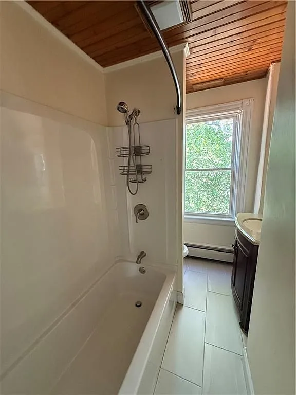 2 bed, 1.0 bath, 950 sqft, $2,200 — Photo 4