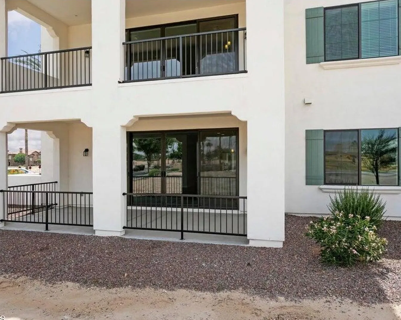 Welcome Home! This beautiful Luxurious Home won't last long! — Photo 4