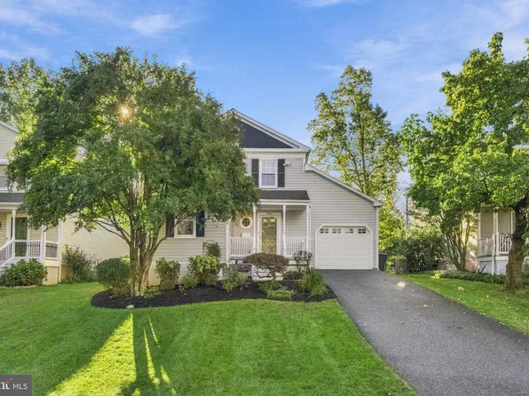 1704 Bartholomew Ct, Silver Spring, MD 20910